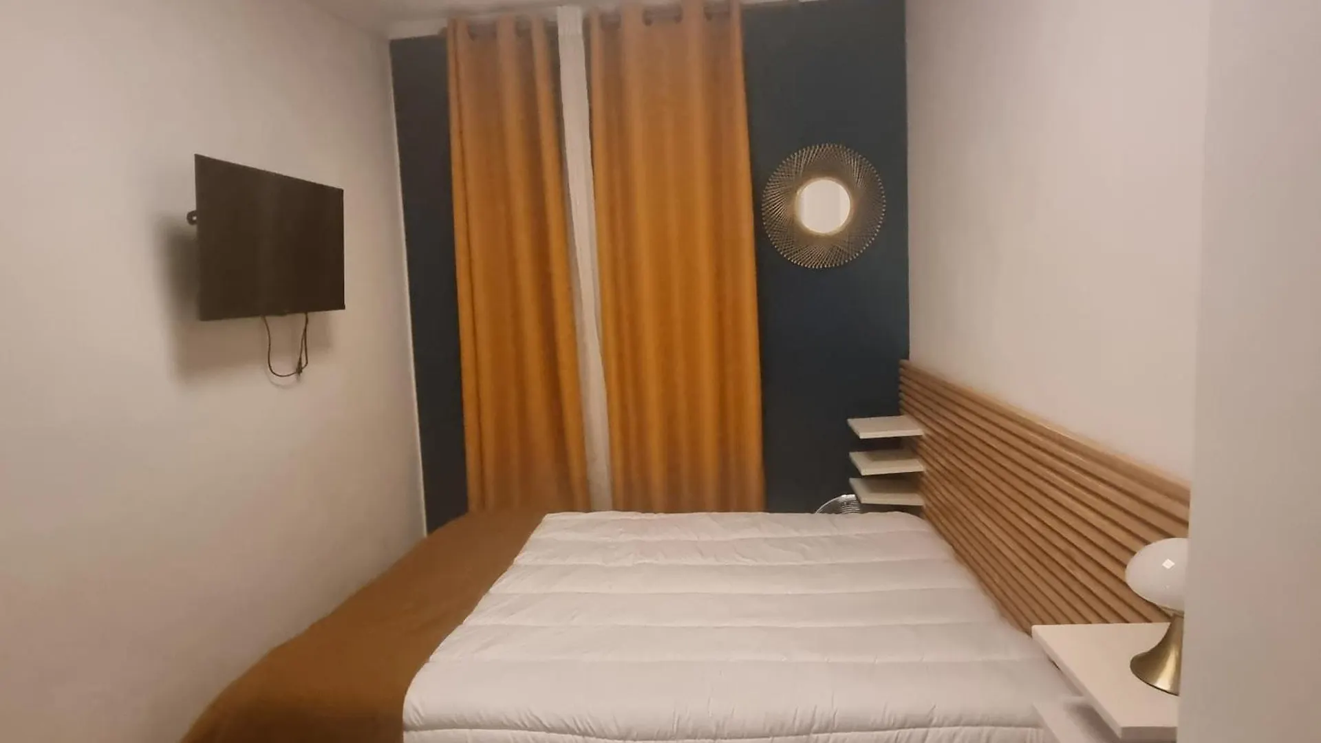 Joli A Bastille * Paříž